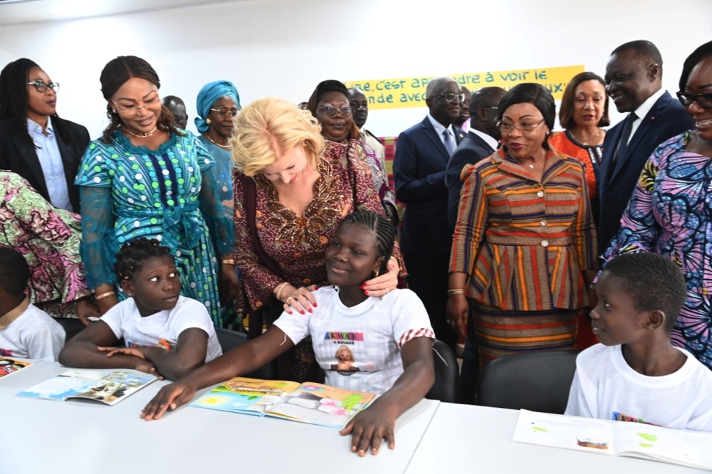 lancement-de-la-campagne-de-distribution-de-kits-scolaires-a-bouake_dm8rol9nt3s
