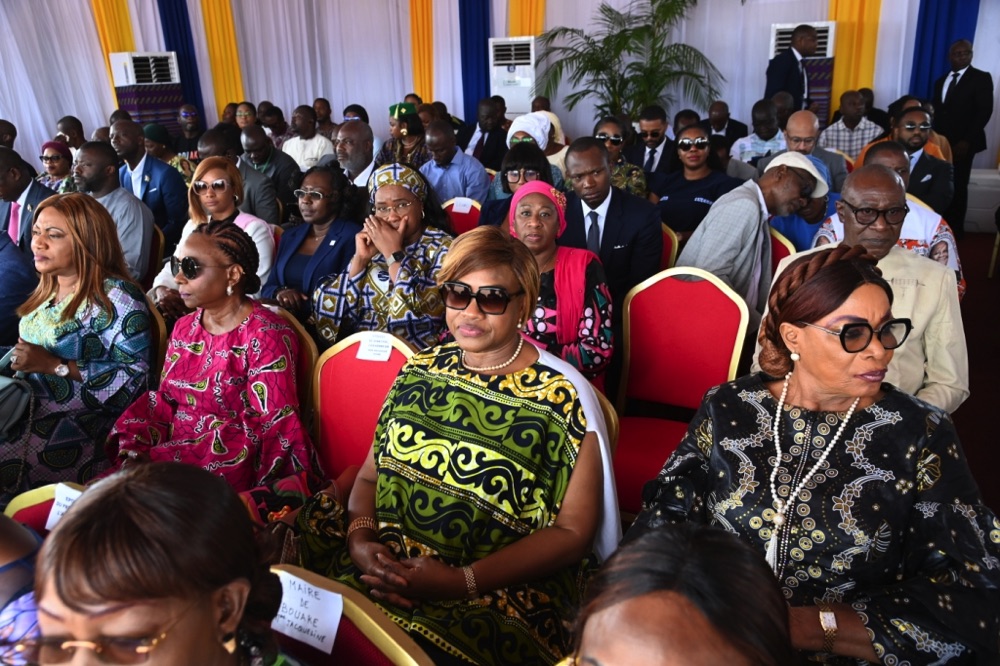 lancement-de-la-campagne-de-distribution-de-kits-scolaires-a-bouake_jdmbh66hxv9