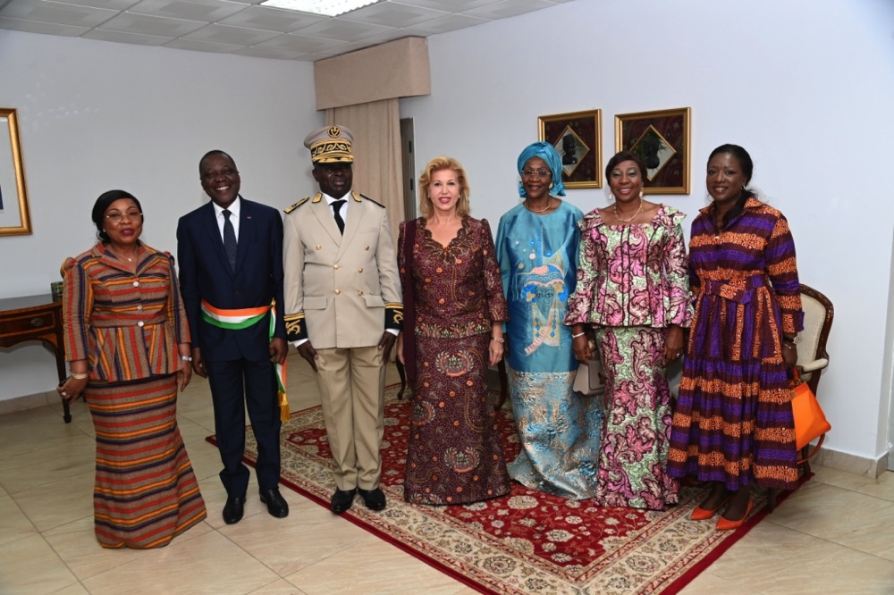 lancement-de-la-campagne-de-distribution-de-kits-scolaires-a-bouake_lb35lf5nj7