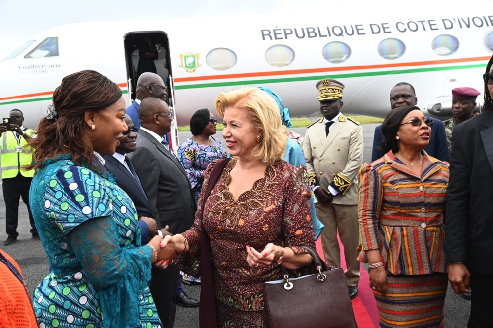 lancement-de-la-campagne-de-distribution-de-kits-scolaires-a-bouake_or72g35l8g