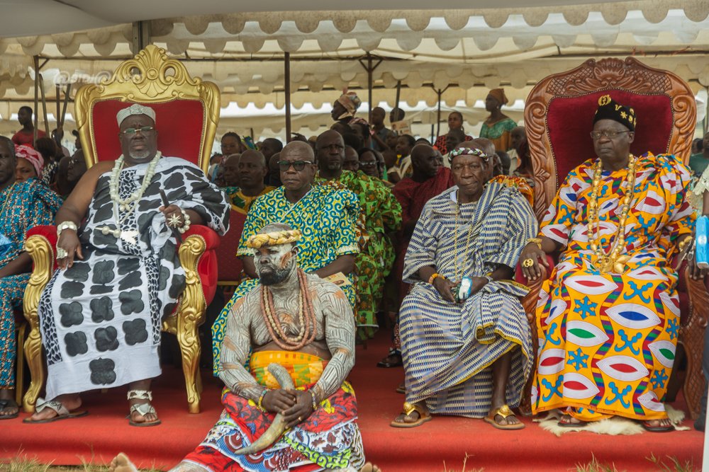 visite-officielle-du-premier-ministre-robert-beugre-mambe-aupres-des-popula_dhmwodbhyg
