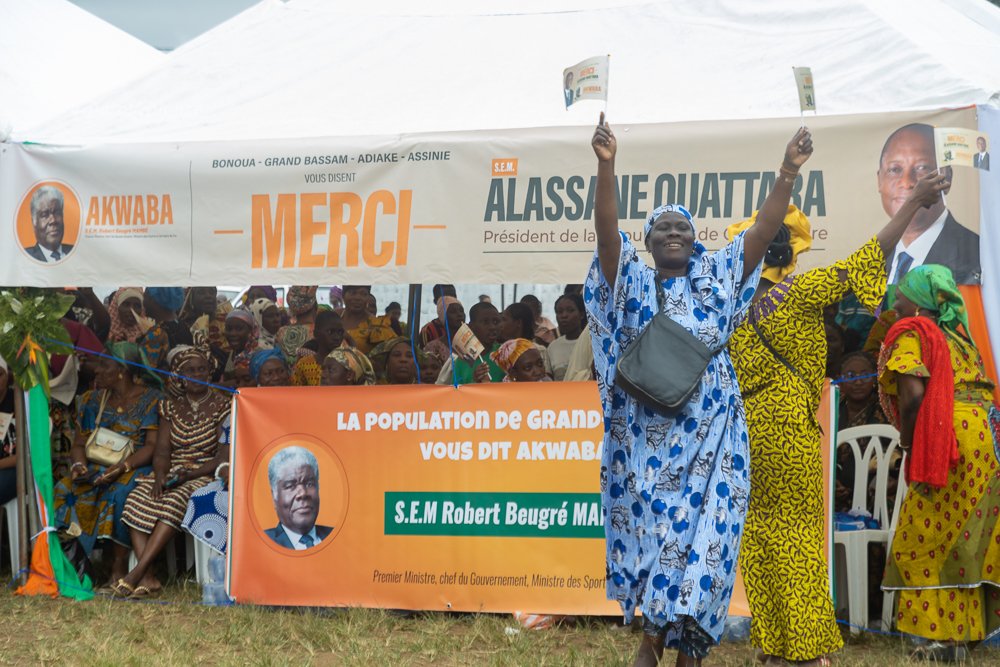 visite-officielle-du-premier-ministre-robert-beugre-mambe-aupres-des-popula_qahdnmkt07