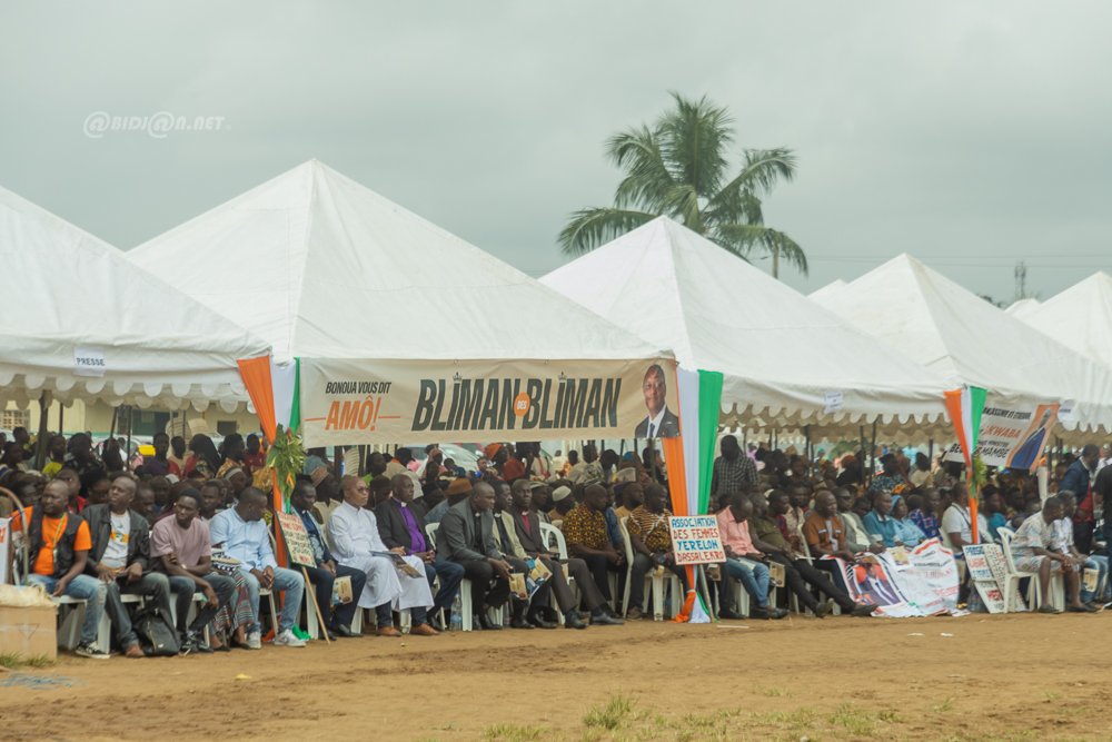 visite-officielle-du-premier-ministre-robert-beugre-mambe-aupres-des-popula_tj35ex8zos8