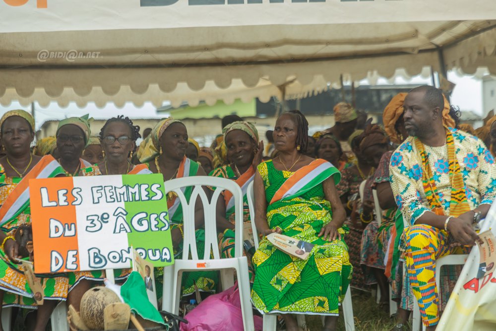 visite-officielle-du-premier-ministre-robert-beugre-mambe-aupres-des-popula_vabk43b6a5d