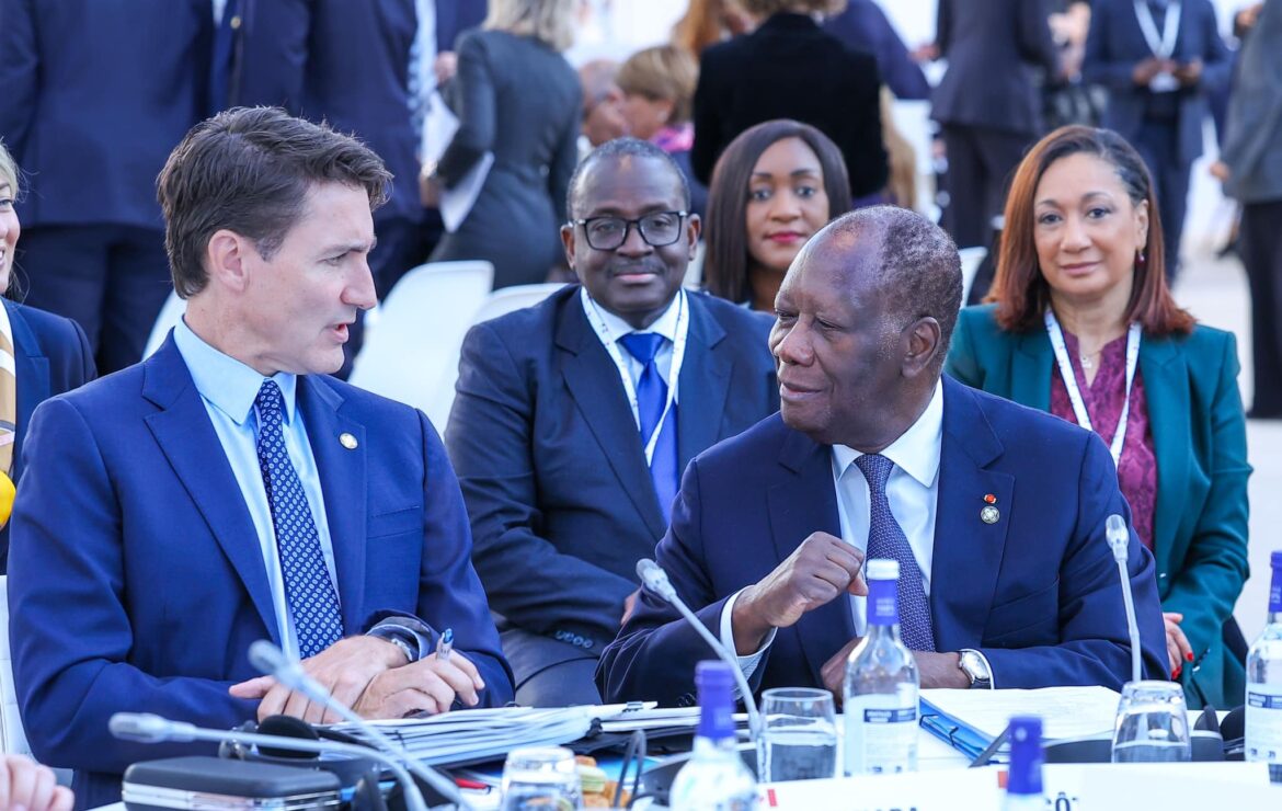 Le Chef de l’État a pris part aux travaux du 19ème Sommet de la Francophonie, à Paris.
