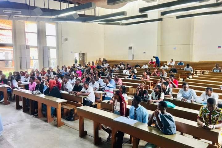 Societe – L’Enquête du jeudi : Côte d’Ivoire- La FESCI dissoute, les autorités face au défi de l’insécurité dans les cités.