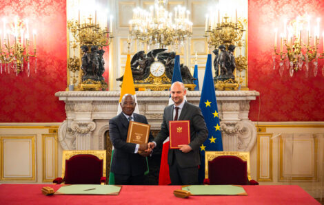 Diplomatie – Coopération : la rétrocession du 43ème BIMA à la Côte d’Ivoire au menu d’une rencontre ministérielle à Paris.