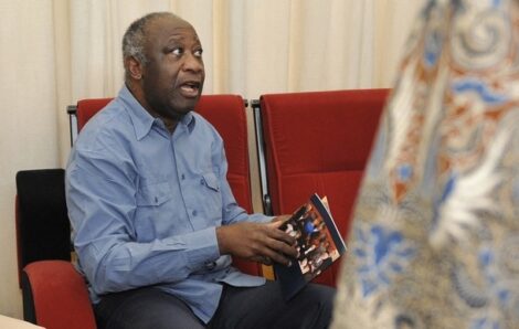 Non LAURENT Gbagbo n’a pas été violenté à Korhogo. (L’enfumage n’aura pas lieu, mais le mensonge sera déconstruit mme Nady Bamba par [LA VAR].