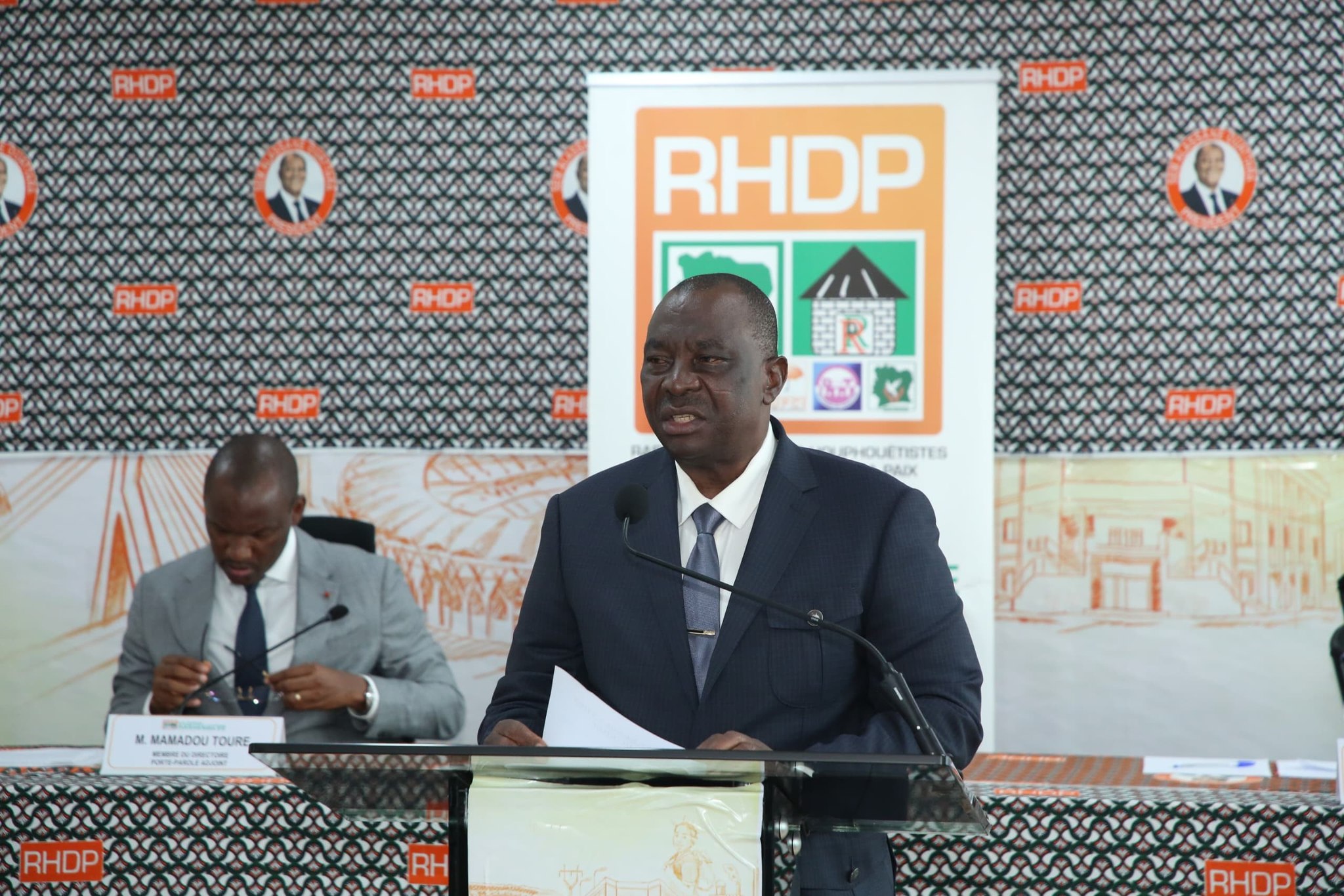 488220348_1200005058162161_664657502335248183_n