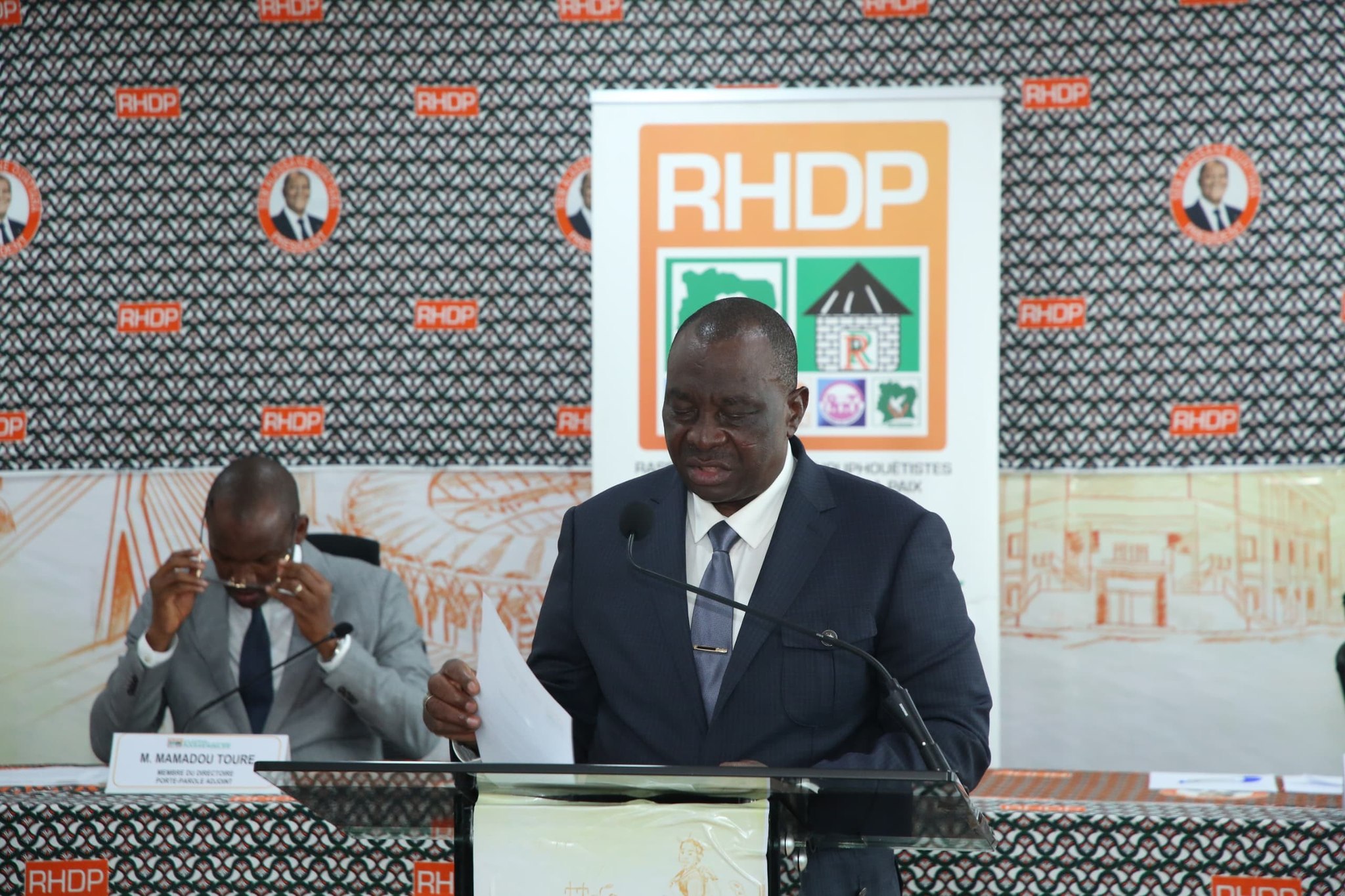 488511301_1200005008162166_4918936212565449272_n