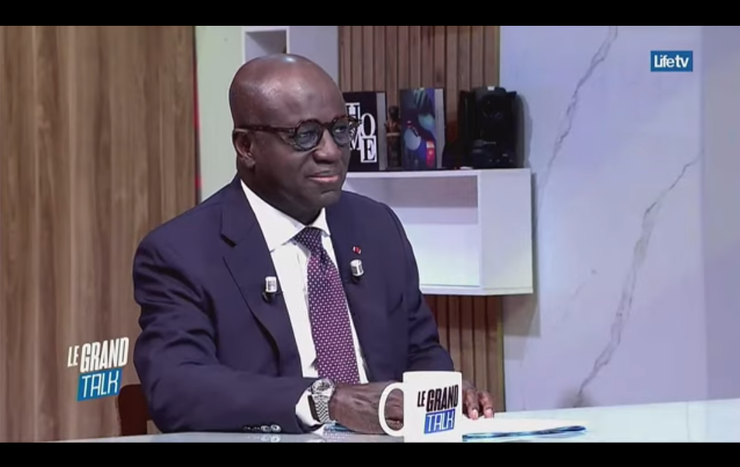 Pour la jeunesse et pour mémoire : Marcel Amon-Tanoh parle de Ado (Alassane Ouattara) [humiliations et cruauté].