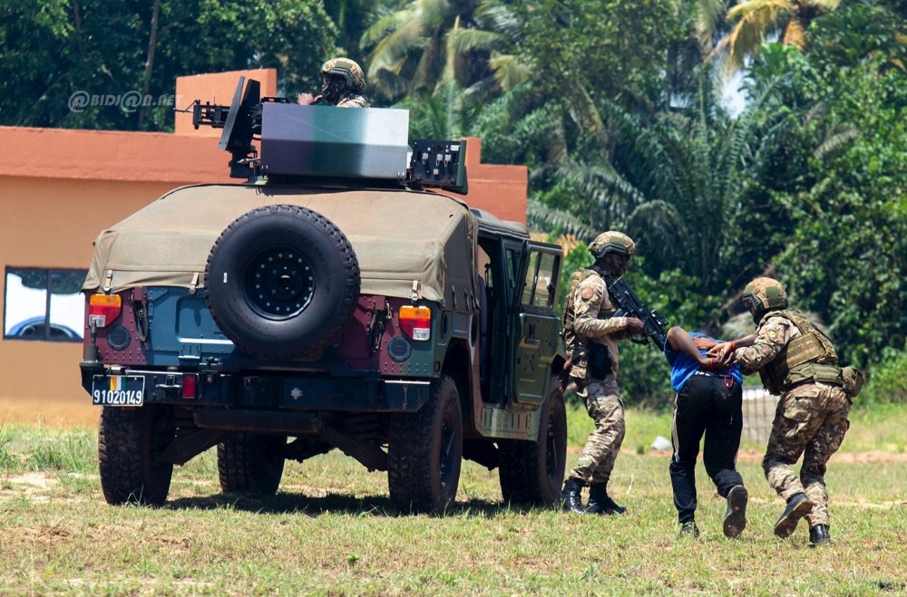 ceremonie-d-ouverture-de-lexercice-militaire-multinational-americain-flintl_a9p3gxsxsqo
