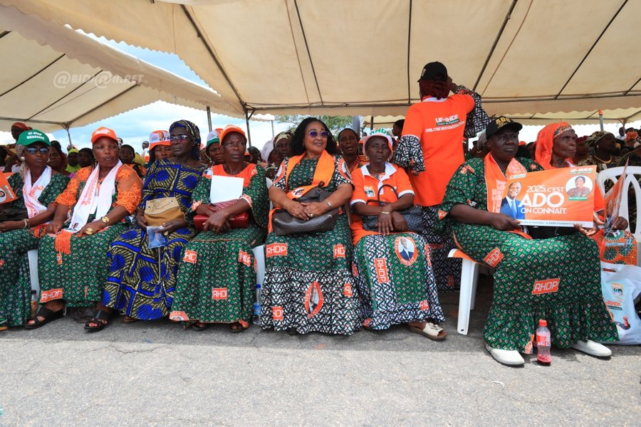 presidentielle-2025-rentree-politique-de-l-union-des-femmes-du-rassemblemen_e3jqa0jdh8j