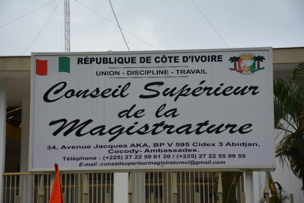 Opinion : Nommer à demi, c&rsquo;est déjà trahir à moitié, le Barreau d&rsquo;Abidjan s&rsquo;en contente.