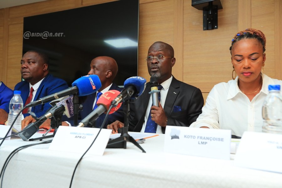 presidentielles-2025-conference-de-presse-de-la-plateforme-des-partis-polit_1m42nvle84r