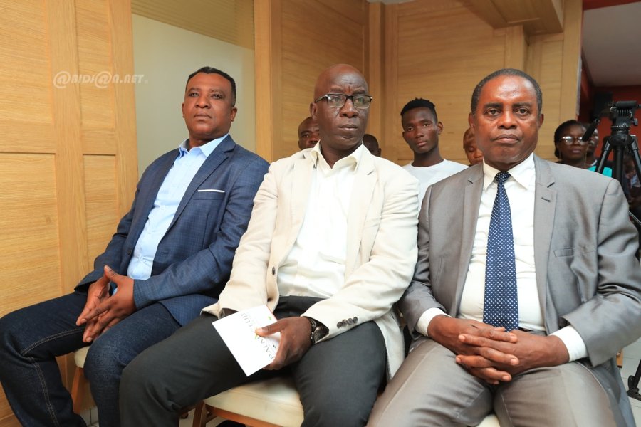 presidentielles-2025-conference-de-presse-de-la-plateforme-des-partis-polit_bfxbqiqtm8p