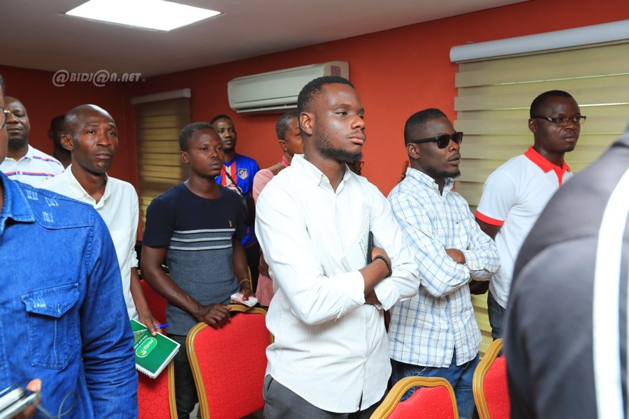 presidentielles-2025-conference-de-presse-de-la-plateforme-des-partis-polit_cmqufr3nld