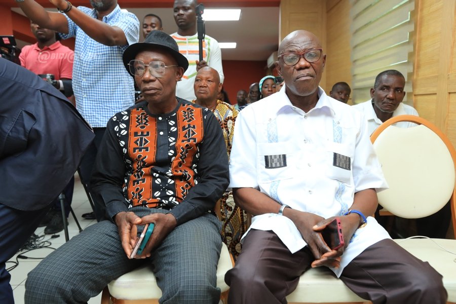 presidentielles-2025-conference-de-presse-de-la-plateforme-des-partis-polit_vyew719ifum