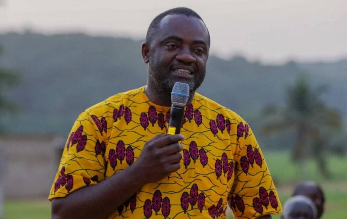 La réponse de deux internautes au discours xénophobe de Blaise Lasm un discours exclusioniste, ethniciste. Pauvre monsieur les Ivoiriennes et Ivoiriens ont compris.