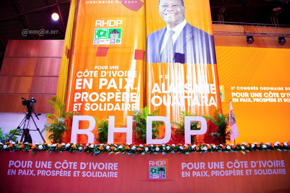 presidentielle-2025-mobilisation-des-militants-du-rhdp-pour-le-2e-congres-o_r266of6vnz
