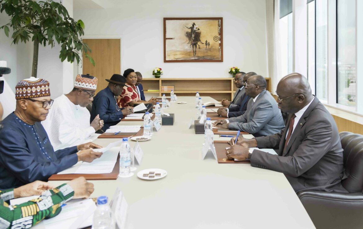 Le Vice-Président de la République a eu un entretien avec une délégation du « Forum des Sages de l&rsquo;Afrique de l&rsquo;Ouest ».