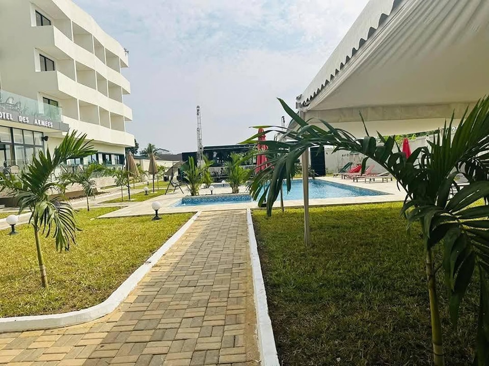 Hotel_des_Armees_Plateau_ABJ_4