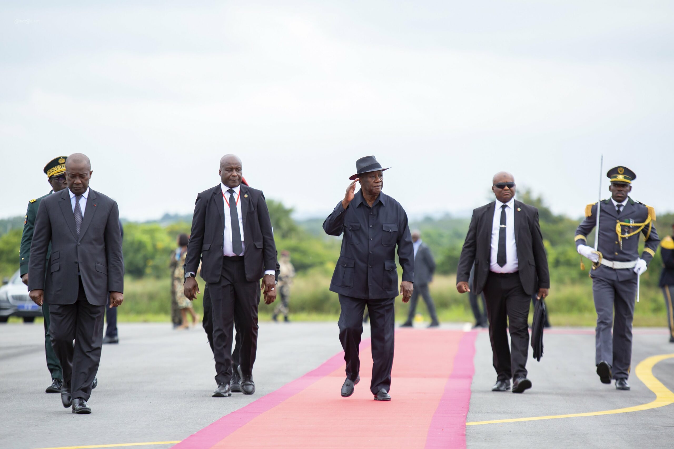 00000_cote-divoire-le-president-alassane-ouattara-est-arrive-a-bouake-pour-le-65e_2e3f0uc1y5d