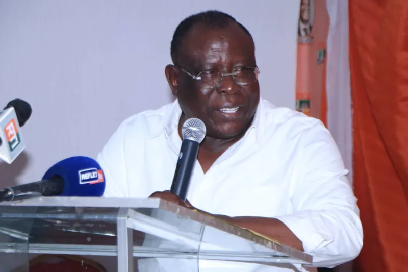 112611-bacongo-adhesion