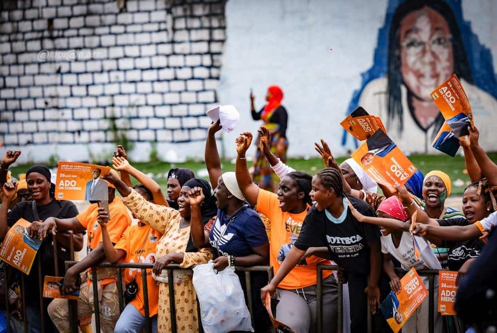 presidentielle-2025-depot-de-candidature-d-alassane-ouattara-a-la-cei_2p0jyfyn31r