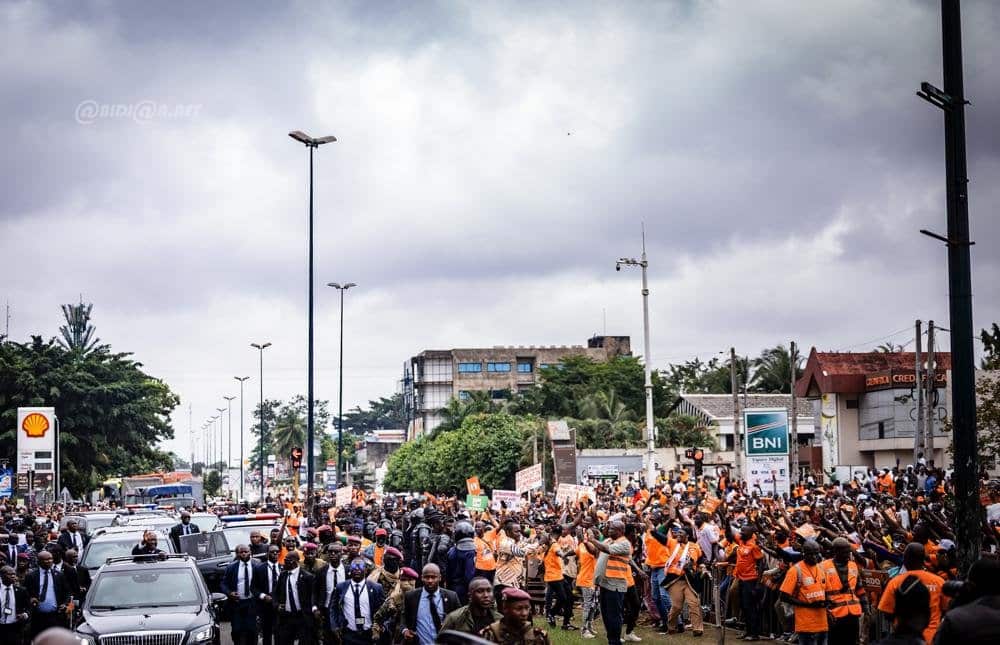 presidentielle-2025-depot-de-candidature-d-alassane-ouattara-a-la-cei_d2xxpp3k0vh