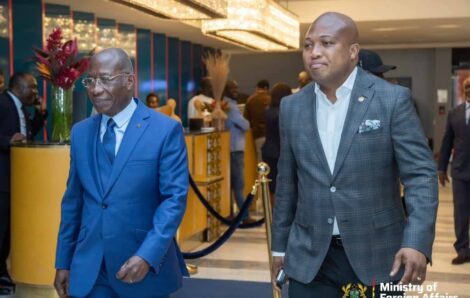 Société – Soutien aux réfugiés ghanéens à la frontière de Bouna : Le Président Alassane Ouattara soulage plusieurs déplacés.