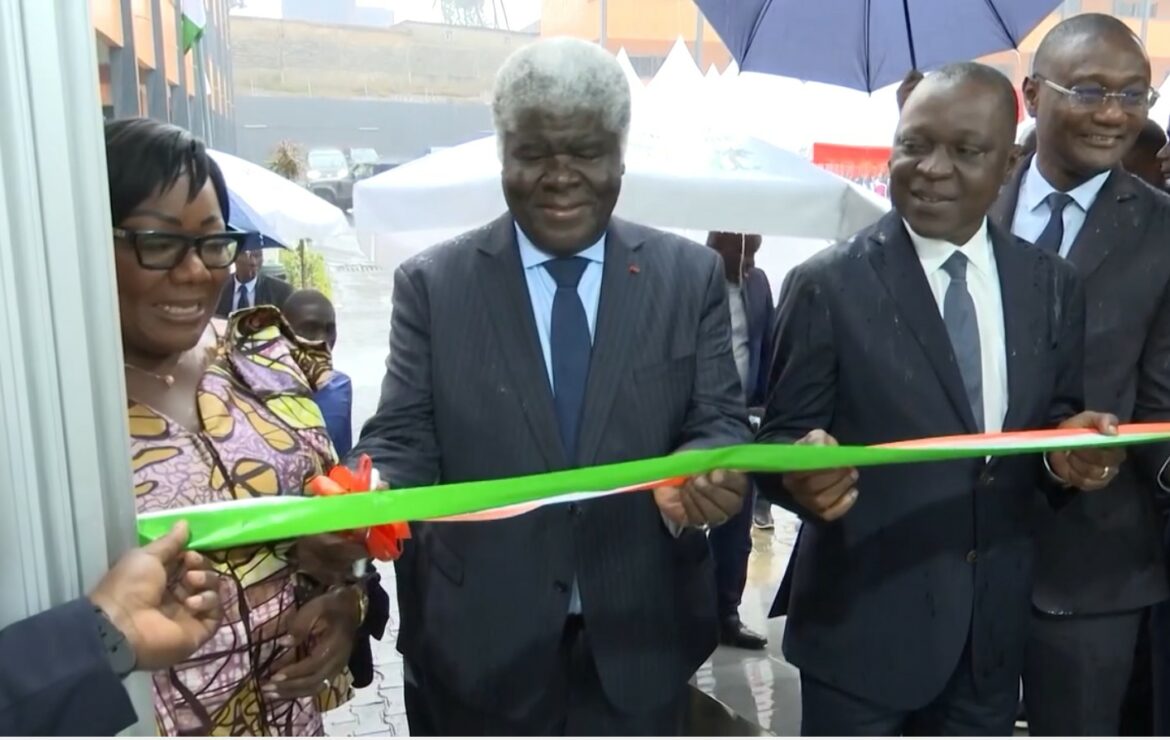 Côte d&rsquo;Ivoire-AIP/ Le PM Beugré Mambé appelle les fonctionnaires à s&rsquo;approprier le Centre de perfectionnement Amadou Gon Coulibaly.