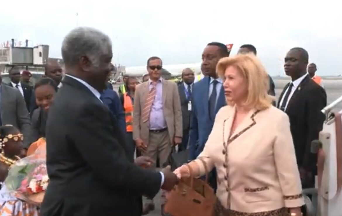 Économie – Vol vers la France : Dominique Ouattara encourage les populations à opter pour Air Côte d&rsquo;Ivoire (A330-900neo).