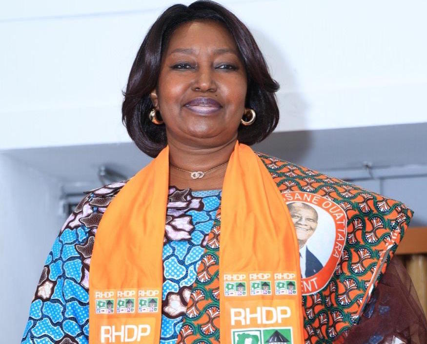 Politique : Linda Diplo, ex-militante du PDCI, rejoint le RHDP et s&rsquo;engage pour la victoire d&rsquo;Alassane Ouattara.