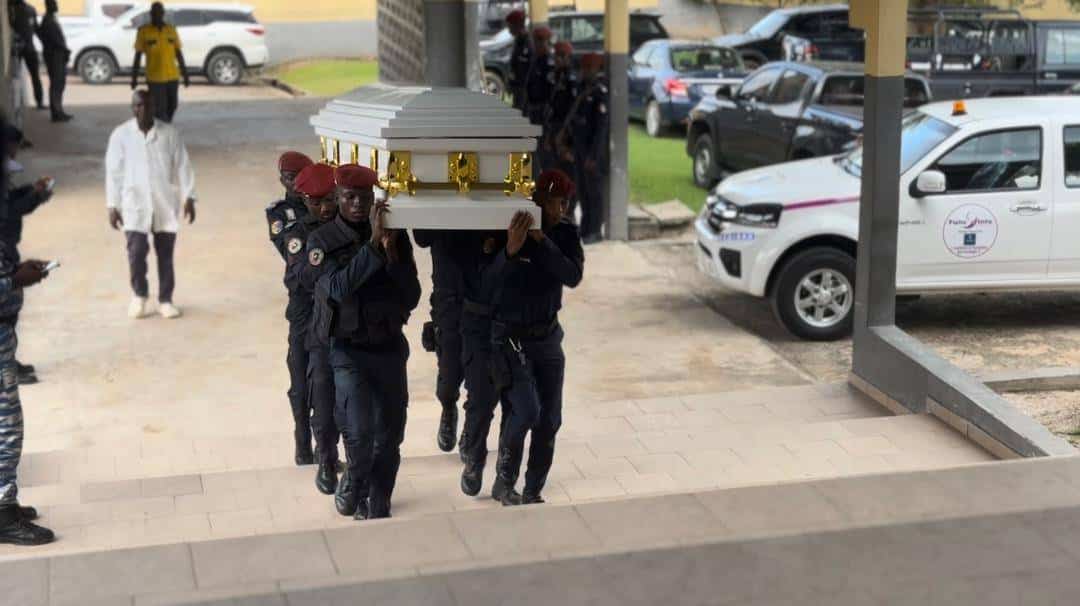 572908288_23994066730269302_8726812490648697146_n