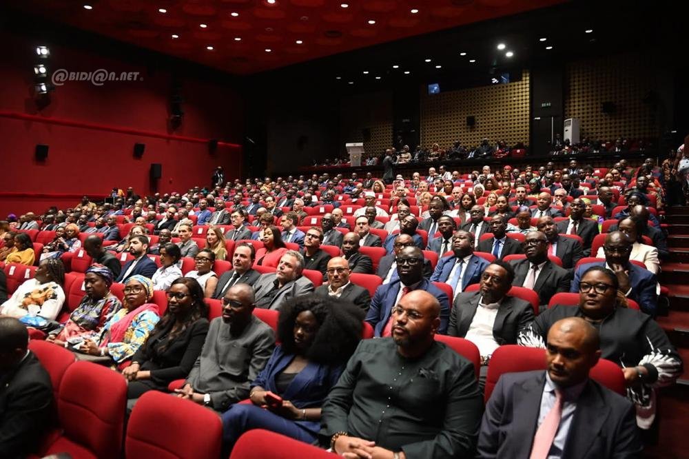 cinema-projection-de-l-avant-premiere-du-film-documentaire-intitule-alassan_1emzhee9kdlj