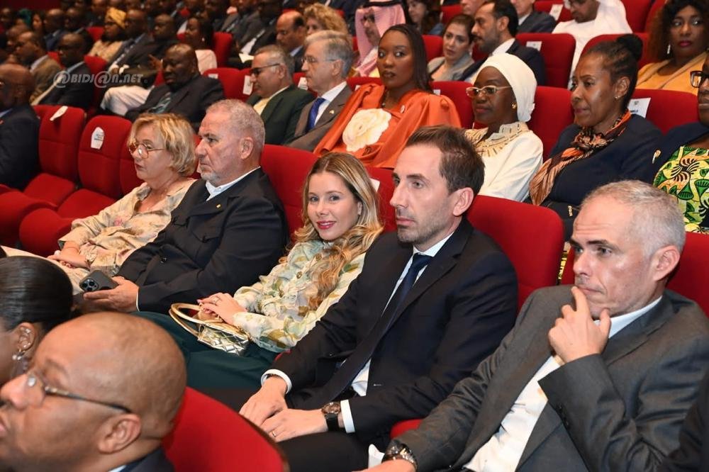 cinema-projection-de-l-avant-premiere-du-film-documentaire-intitule-alassan_ijrqzu8huac