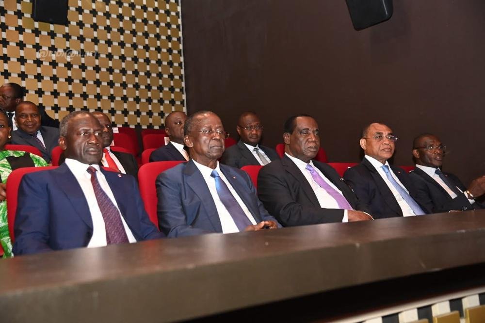 cinema-projection-de-l-avant-premiere-du-film-documentaire-intitule-alassan_yr8ckrqoay