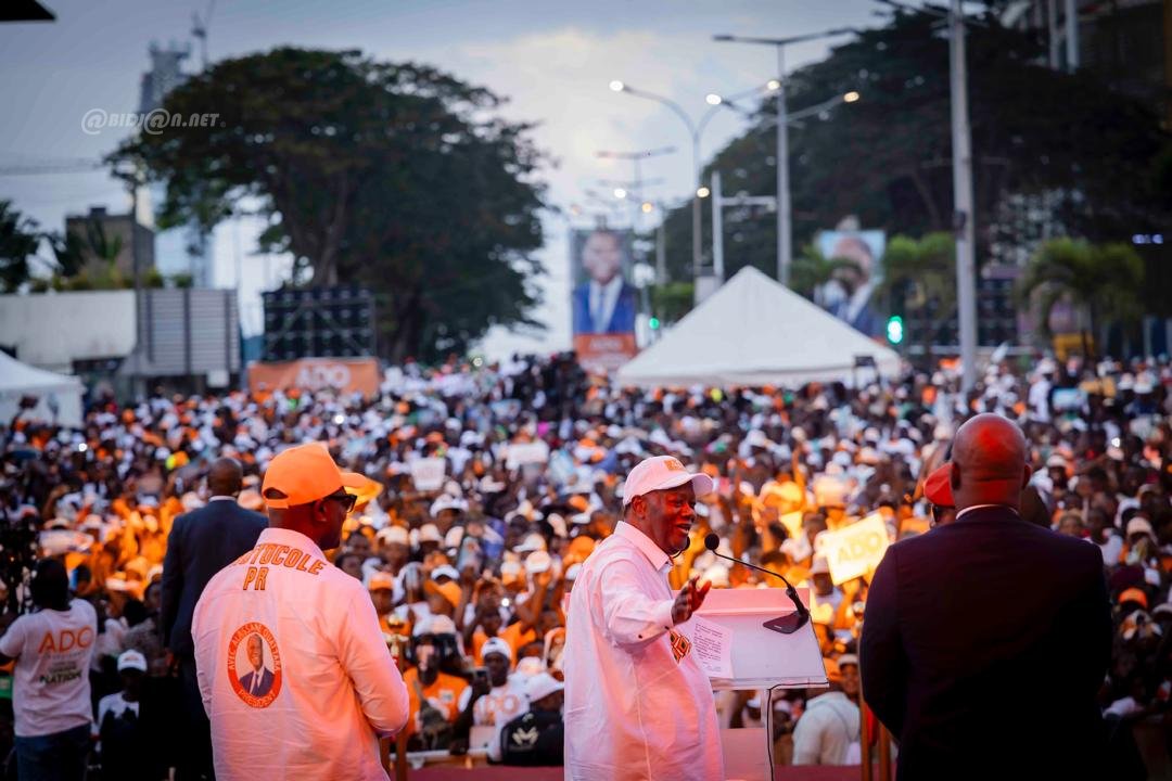 presidentielle-2025-meeting-de-cloture-du-candidat-alassane-ouattara-a-la-p_dl0ohkmo1nt