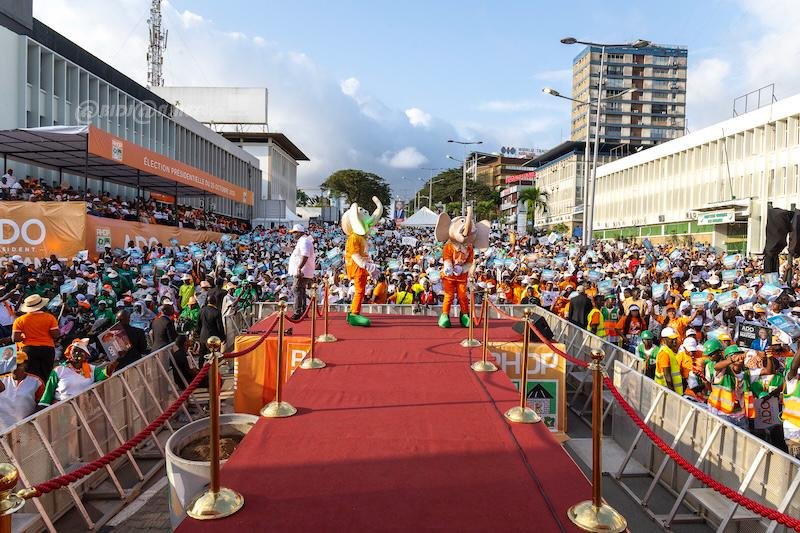 presidentielle-2025-meeting-de-cloture-du-candidat-alassane-ouattara-a-la-p_oi3igygsa8