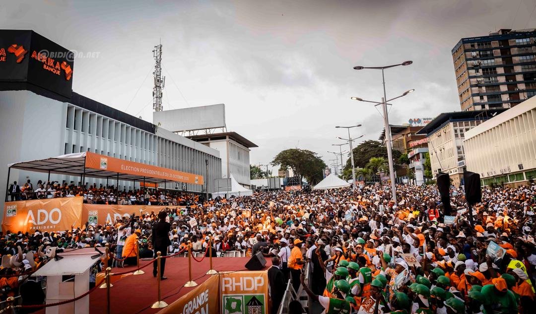 presidentielle-2025-meeting-de-cloture-du-candidat-alassane-ouattara-a-la-p_pryp360ujlq