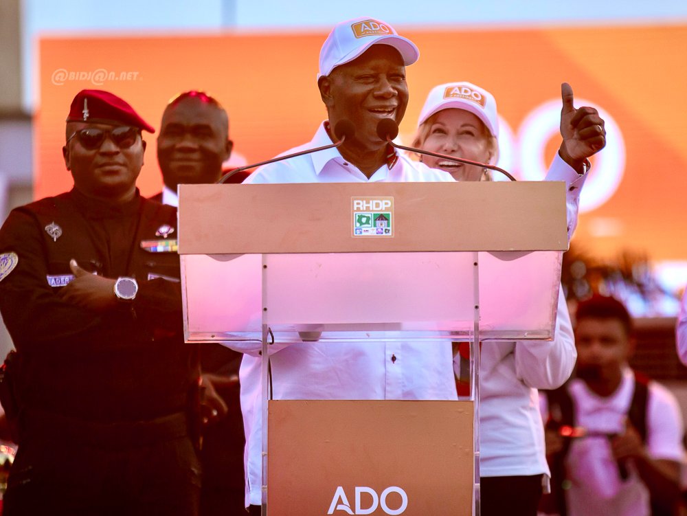 presidentielle-2025-meeting-de-cloture-du-candidat-alassane-ouattara-a-la-p_razn3pmlocq
