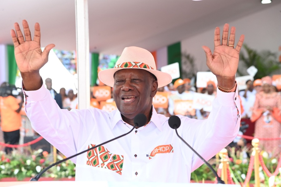 presidentielle-2025-meeting-des-femmes-du-rhdp_qrc02le08qe