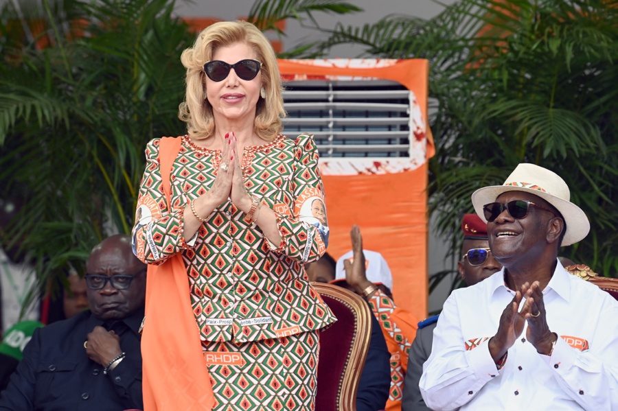 presidentielle-2025-meeting-des-femmes-du-rhdp_xnnqzelsmzg