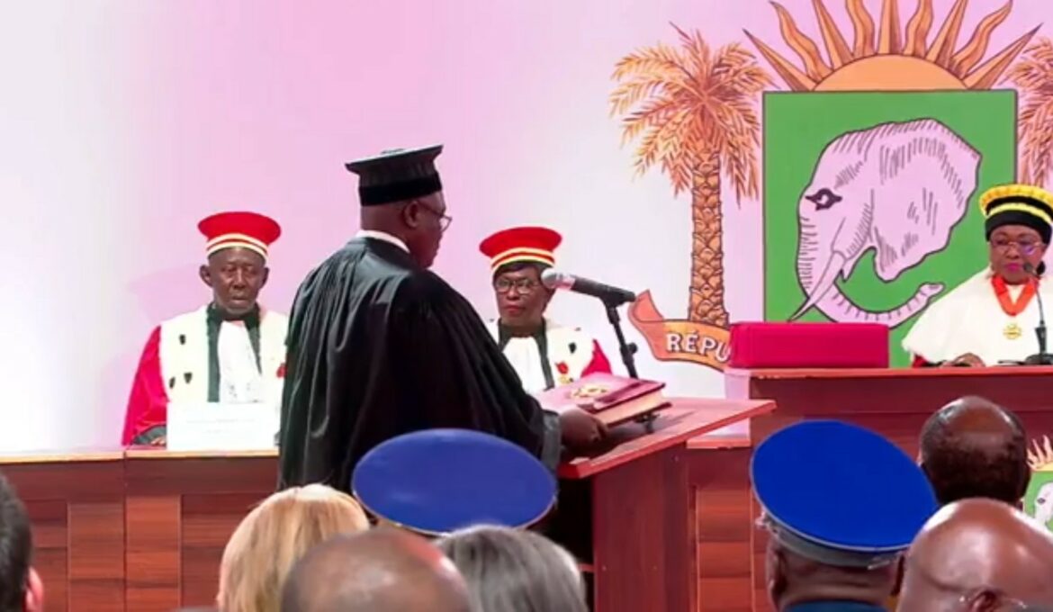 Ceremonieserment08122025_16