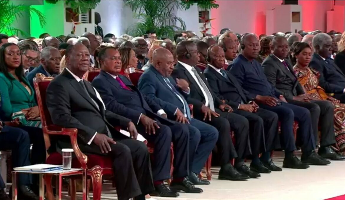 Ceremonieserment08122025_17