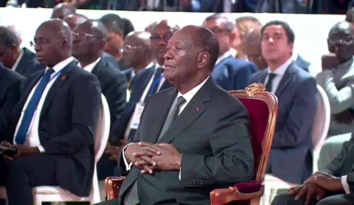 Ceremonieserment08122025_26