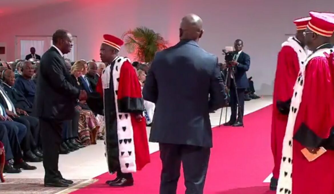 Ceremonieserment08122025_31