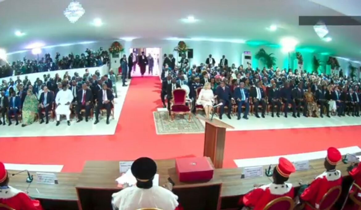 Ceremonieserment08122025_8