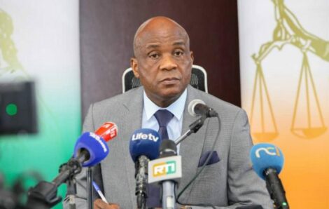 Côte d »Ivoire : le procureur évoque le « terrorisme » après l&rsquo;analyse des téléphones saisis lors de la marche du 11 octobre.